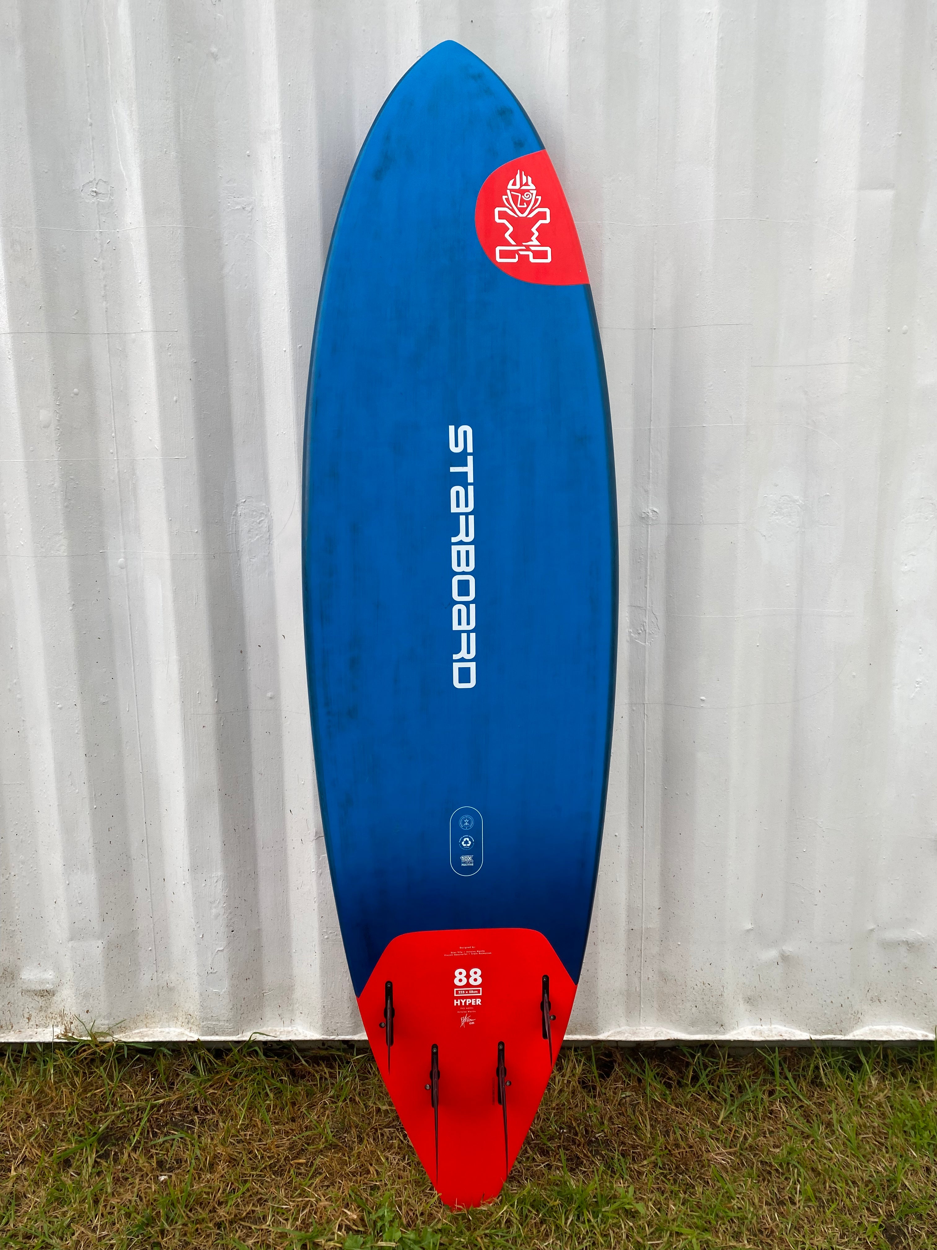 Stardboard Hyper 88L 2025