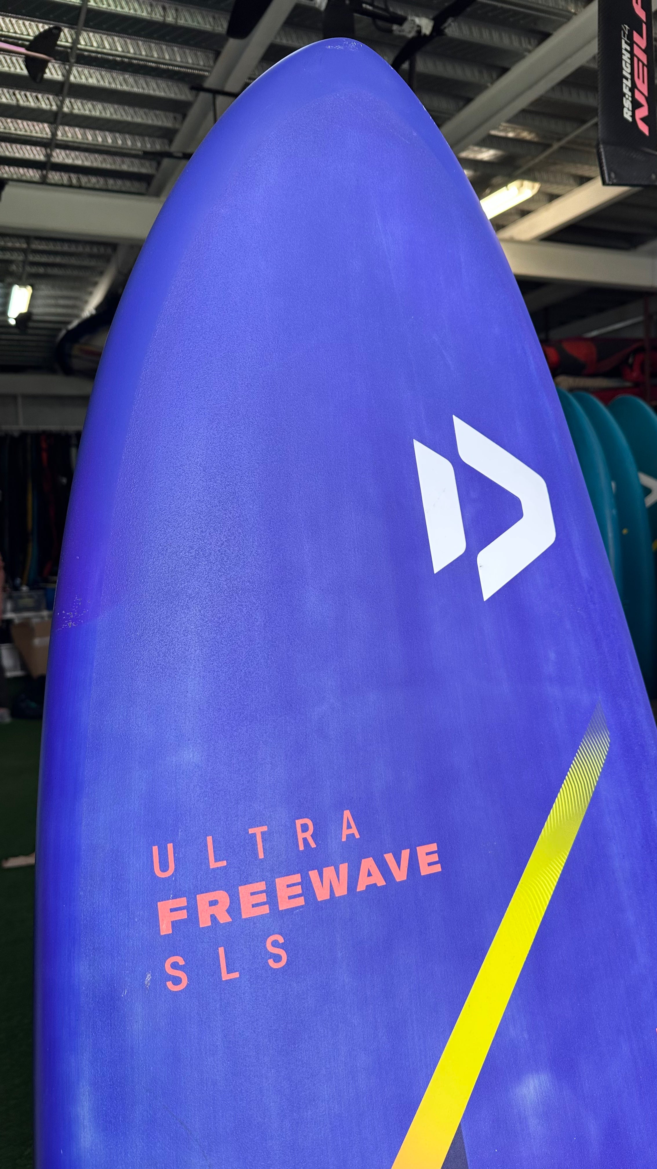 DUOTONE Ultra Freewave sls 94L Segunda Mano