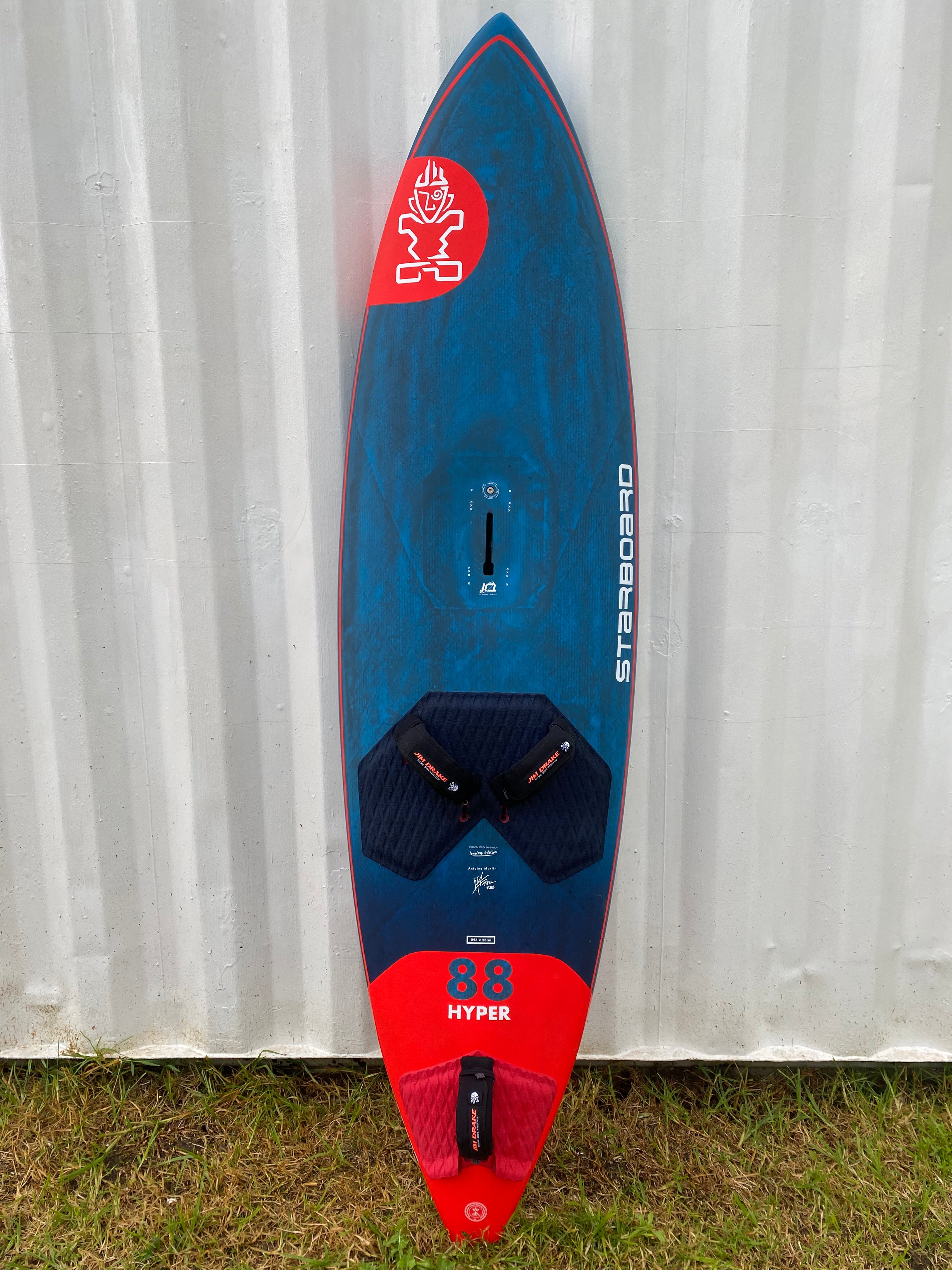 Stardboard Hyper 88L 2025