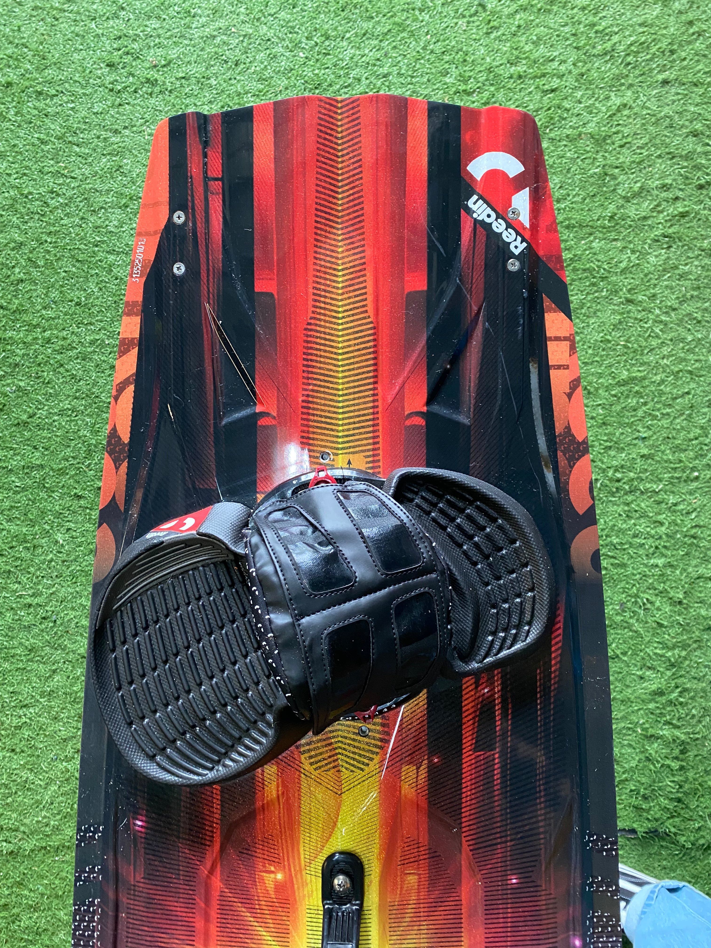 REEDIN twintip board SPACEAGENCY Segunda Mano