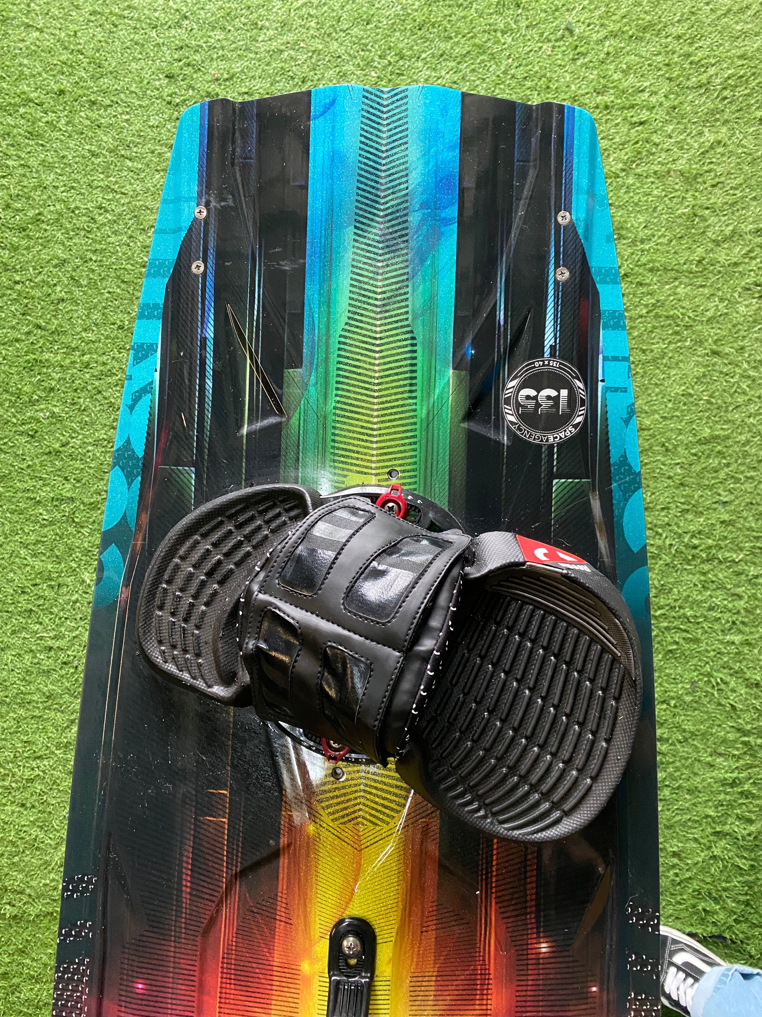 REEDIN twintip board SPACEAGENCY Segunda Mano