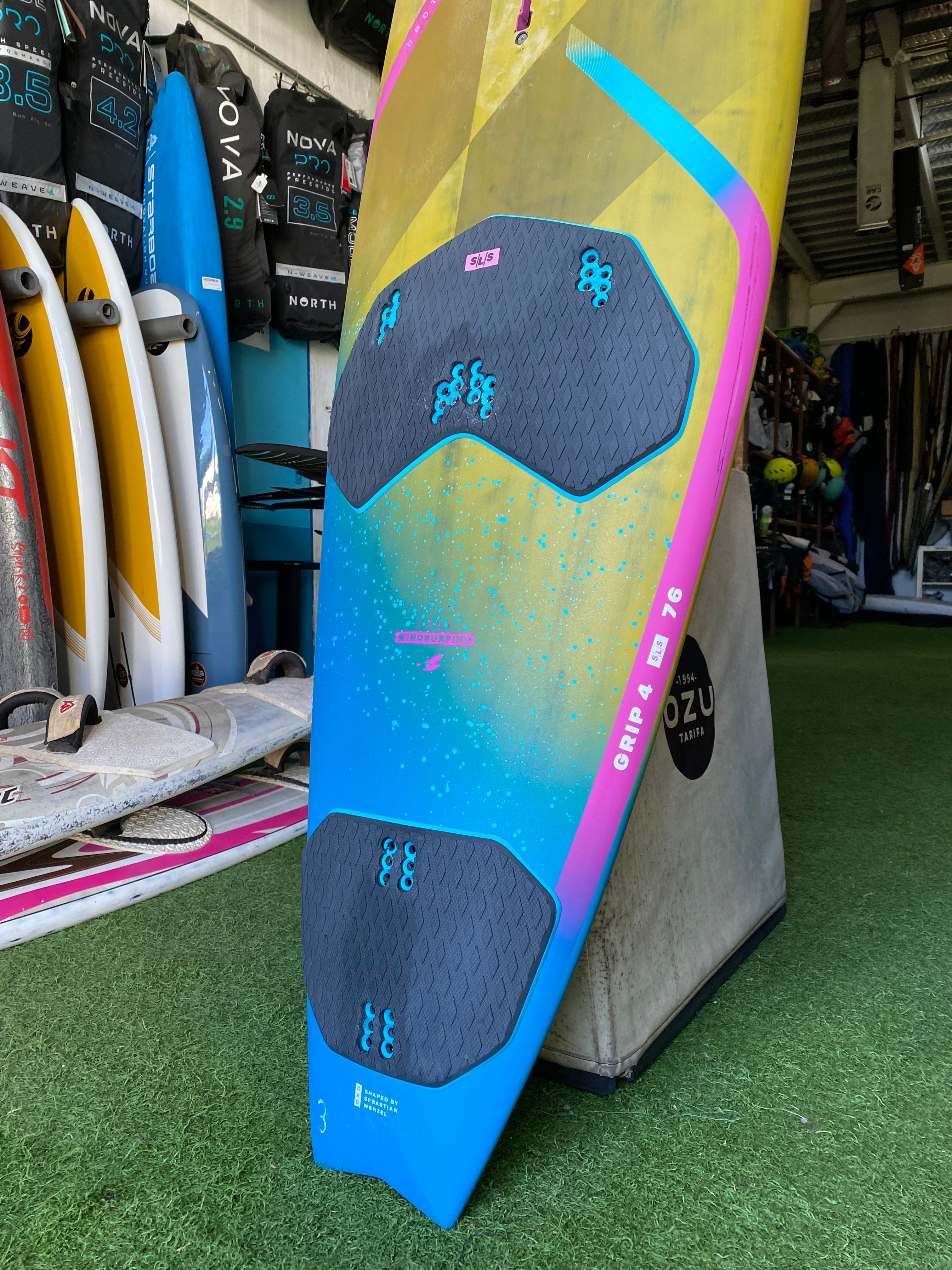 DUOTONE tabla GRIP 4 SLS 76lt Segunda Mano