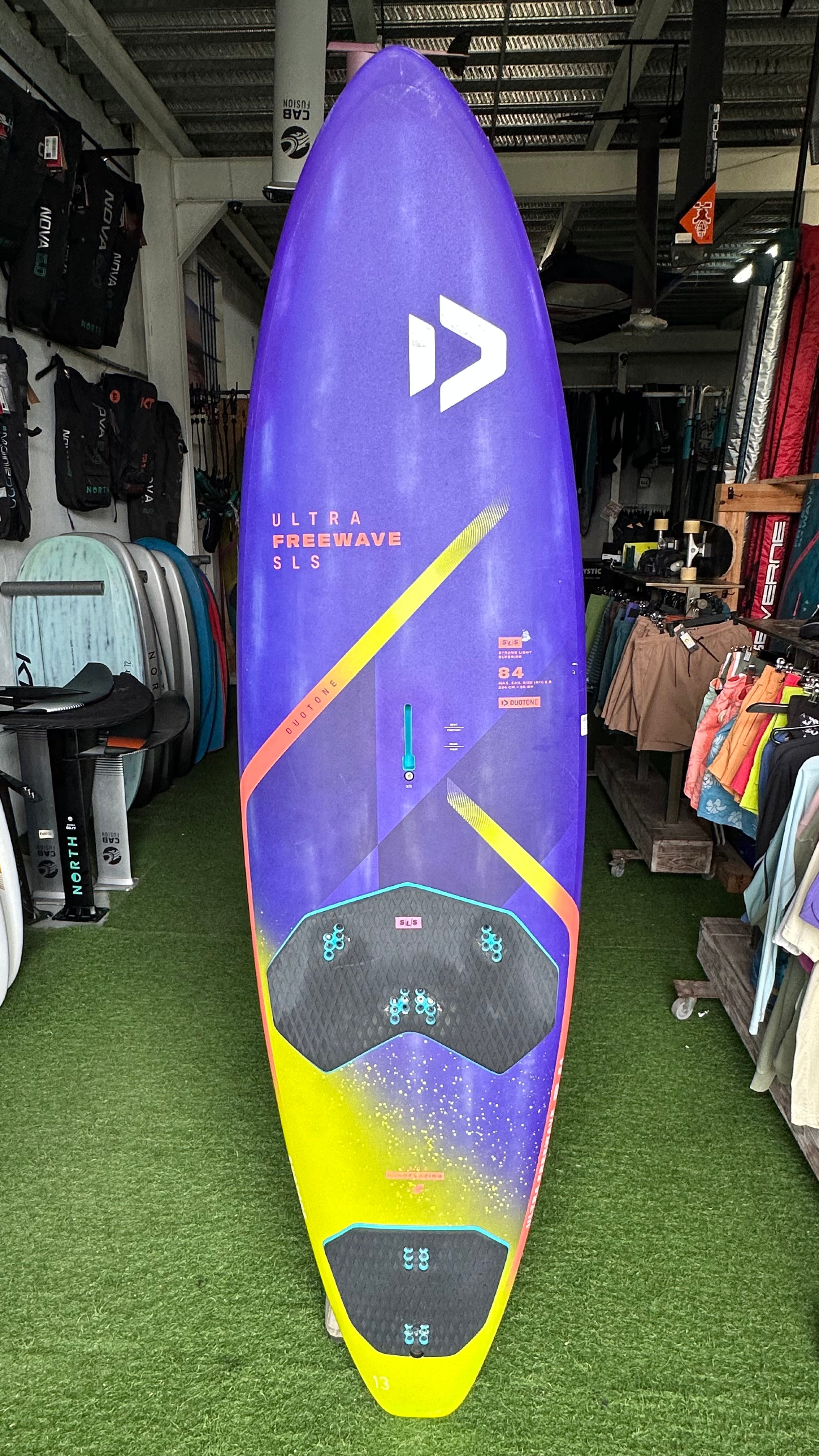 DUOTONE Ultra Freewave sls 84L Segunda Mano