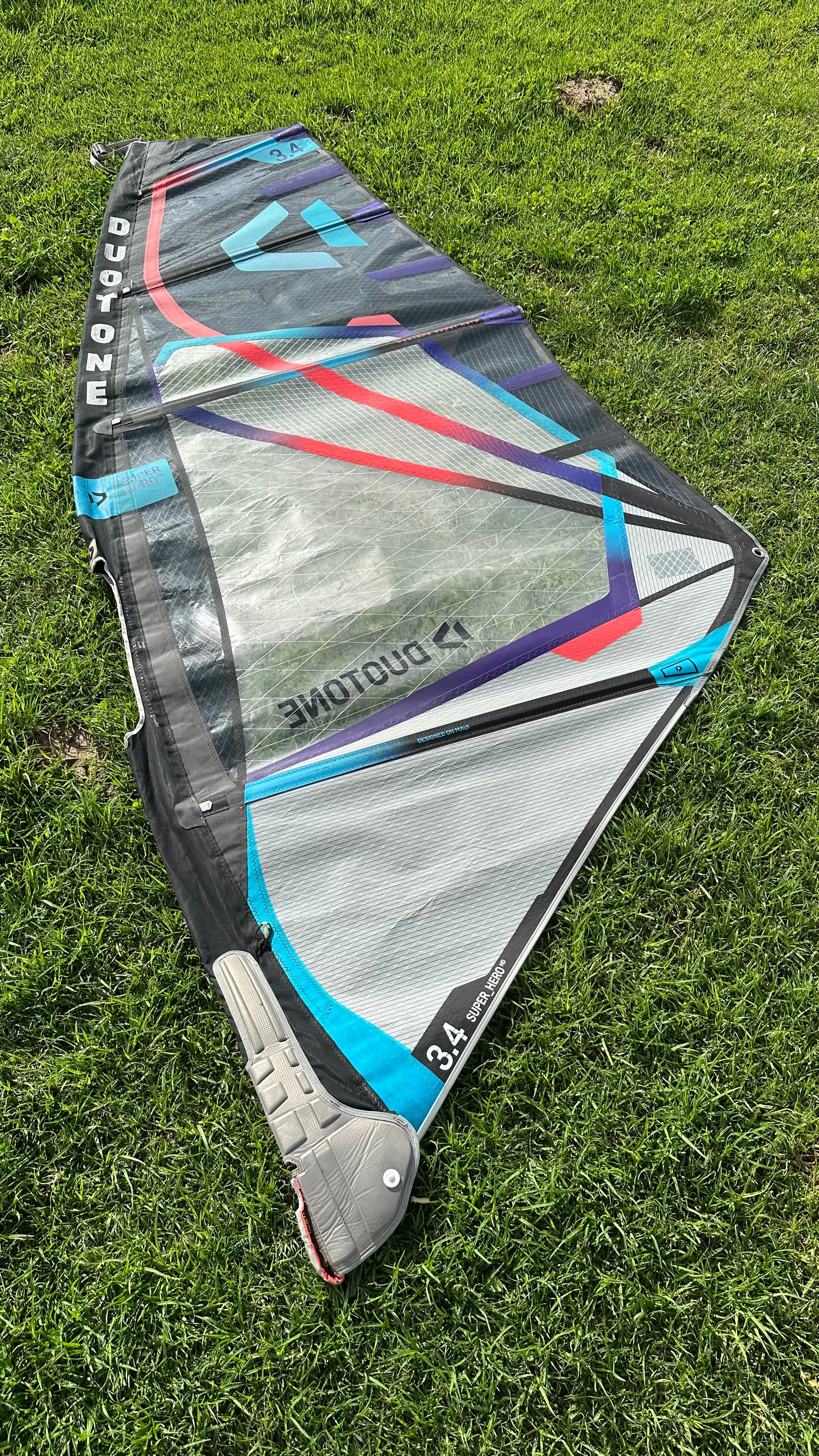 DUOTONE Super Hero HD 3.4 Segunda Mano