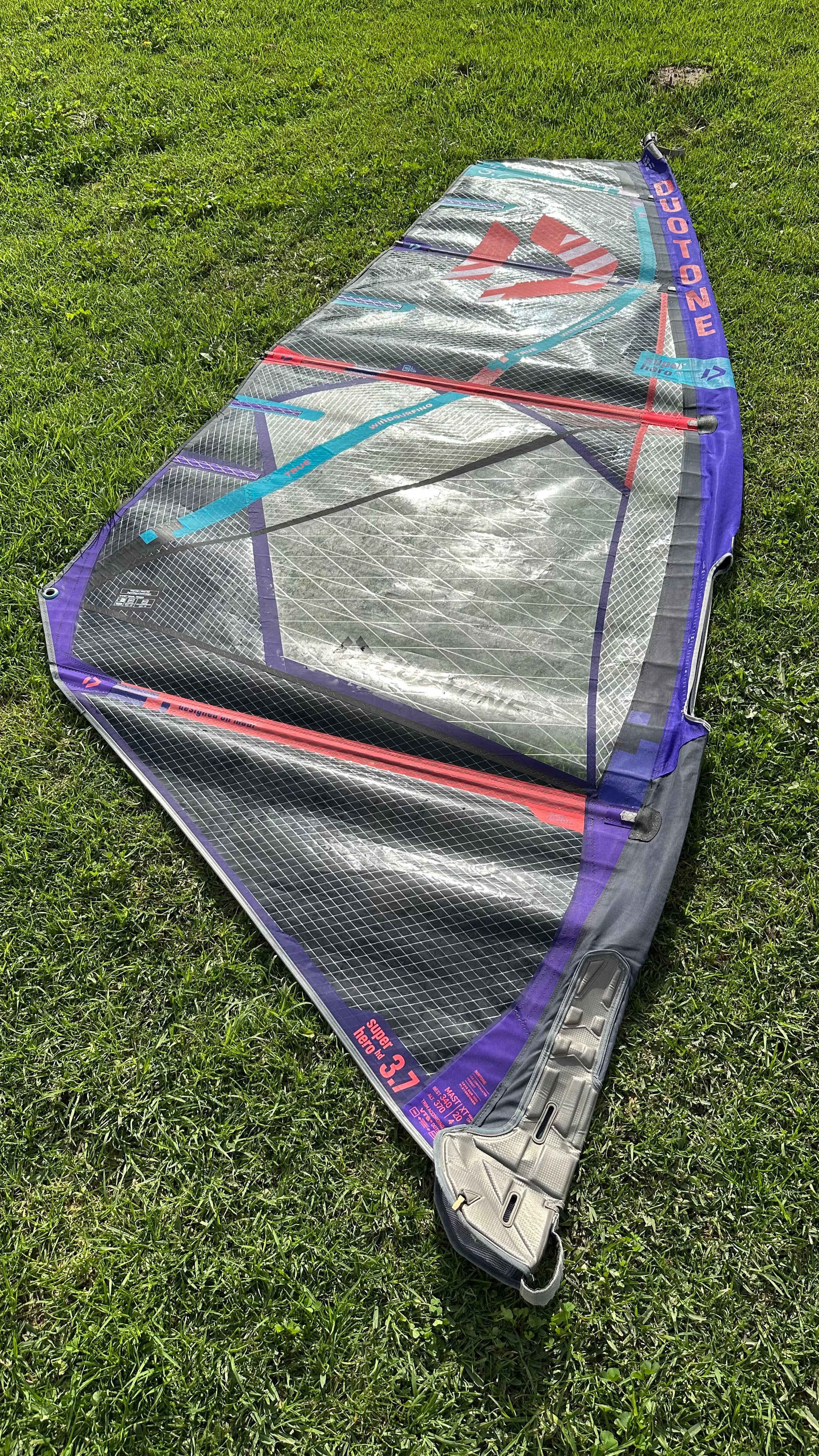 DUOTONE Super Hero HD 3.7 Segunda Mano