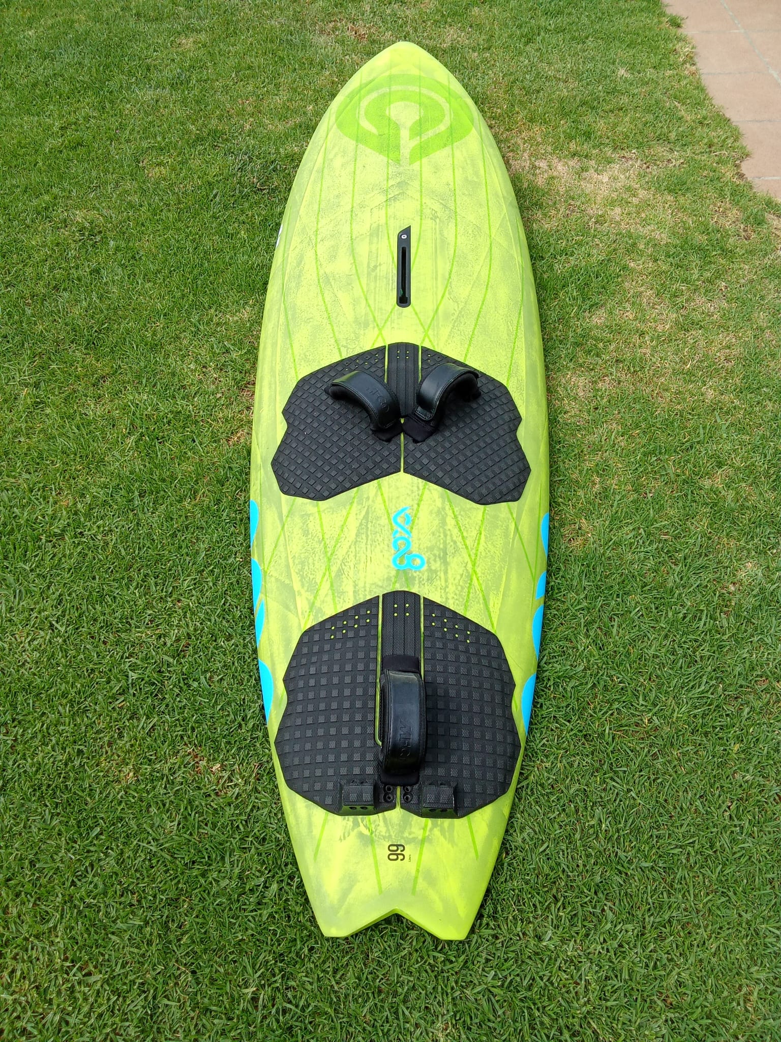 Goya Custom Thruster 4 Pro Carbon 99L