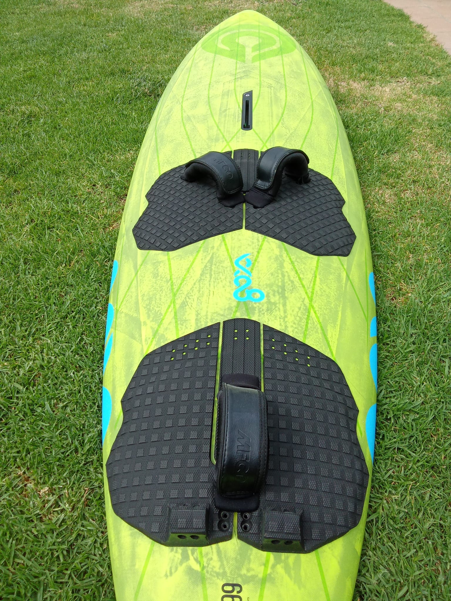 Goya Custom Thruster 4 Pro Carbon 99L