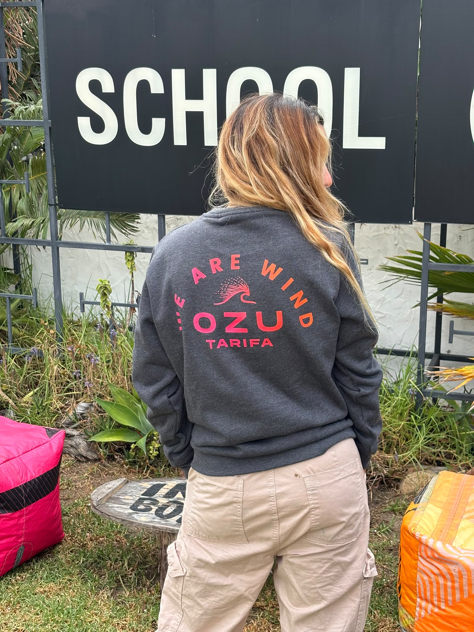 Ozu Crew Neck Basic