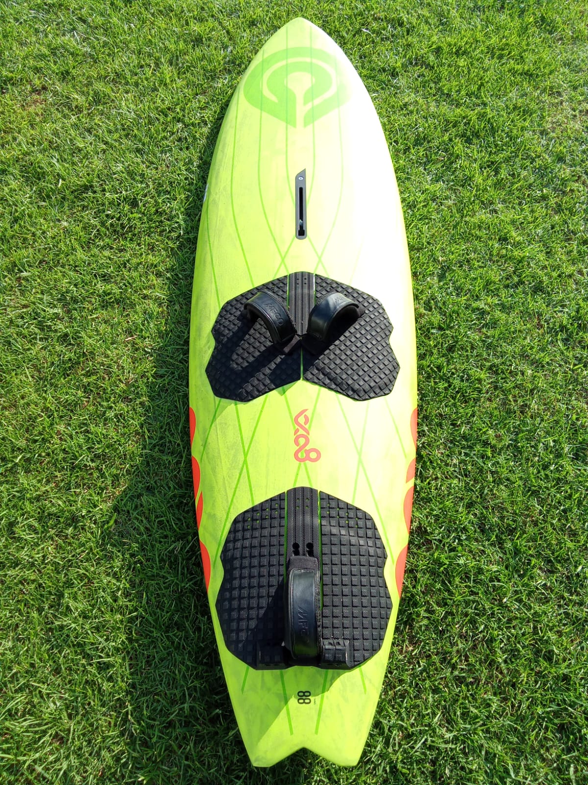 Custom quad 8 pro carbon 88L
