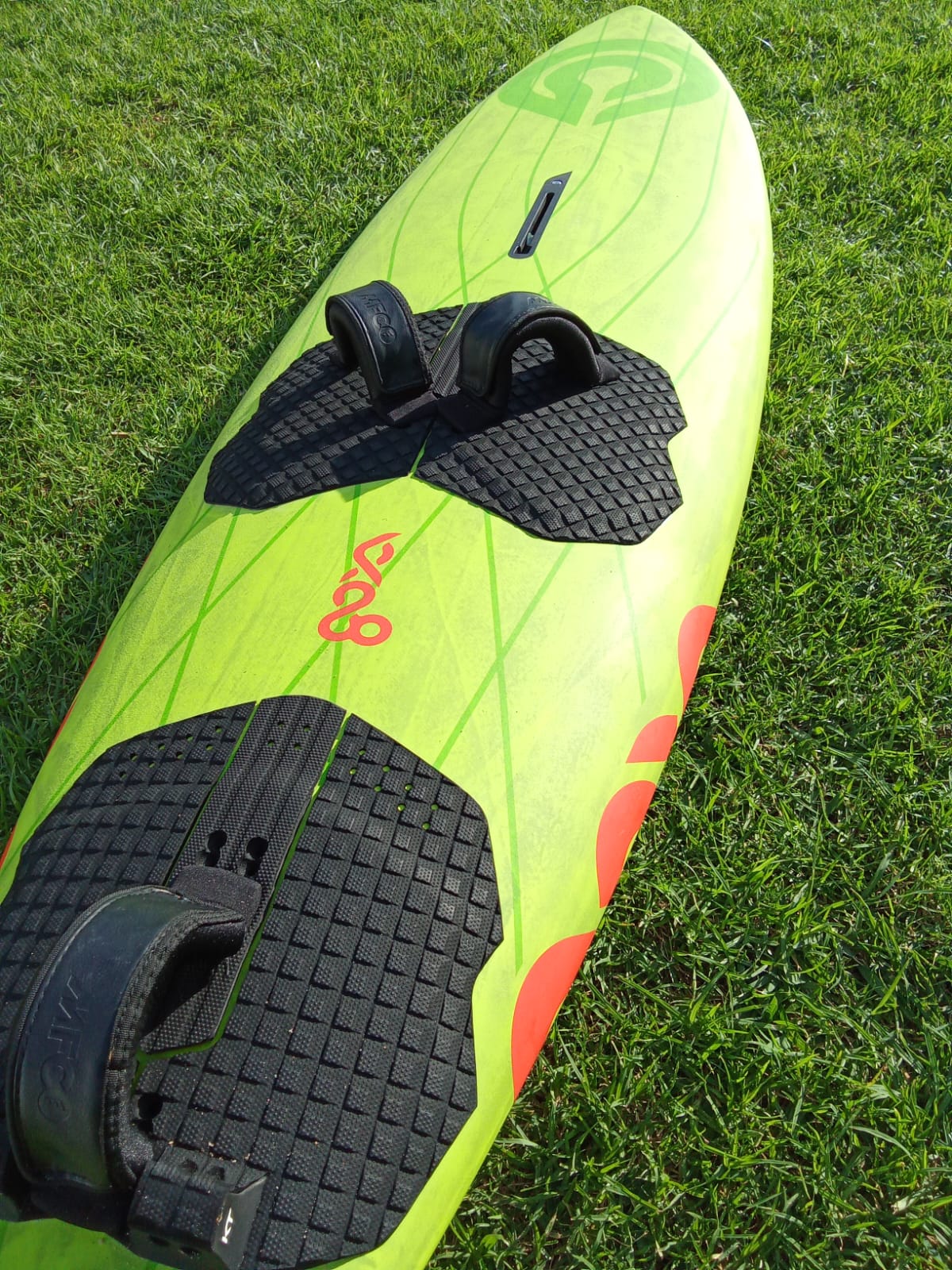 Custom quad 8 pro carbon 88L